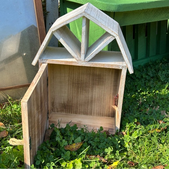 Hobby Lobby Rustic Barn Wood Decor - Brown and Cream - Picture 3 of 8